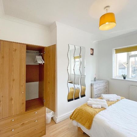 グレーブゼンド3 Bed Duplex Flat, Free Wifi & Netflix, Ideal For Contractorsアパートメント エクステリア 写真