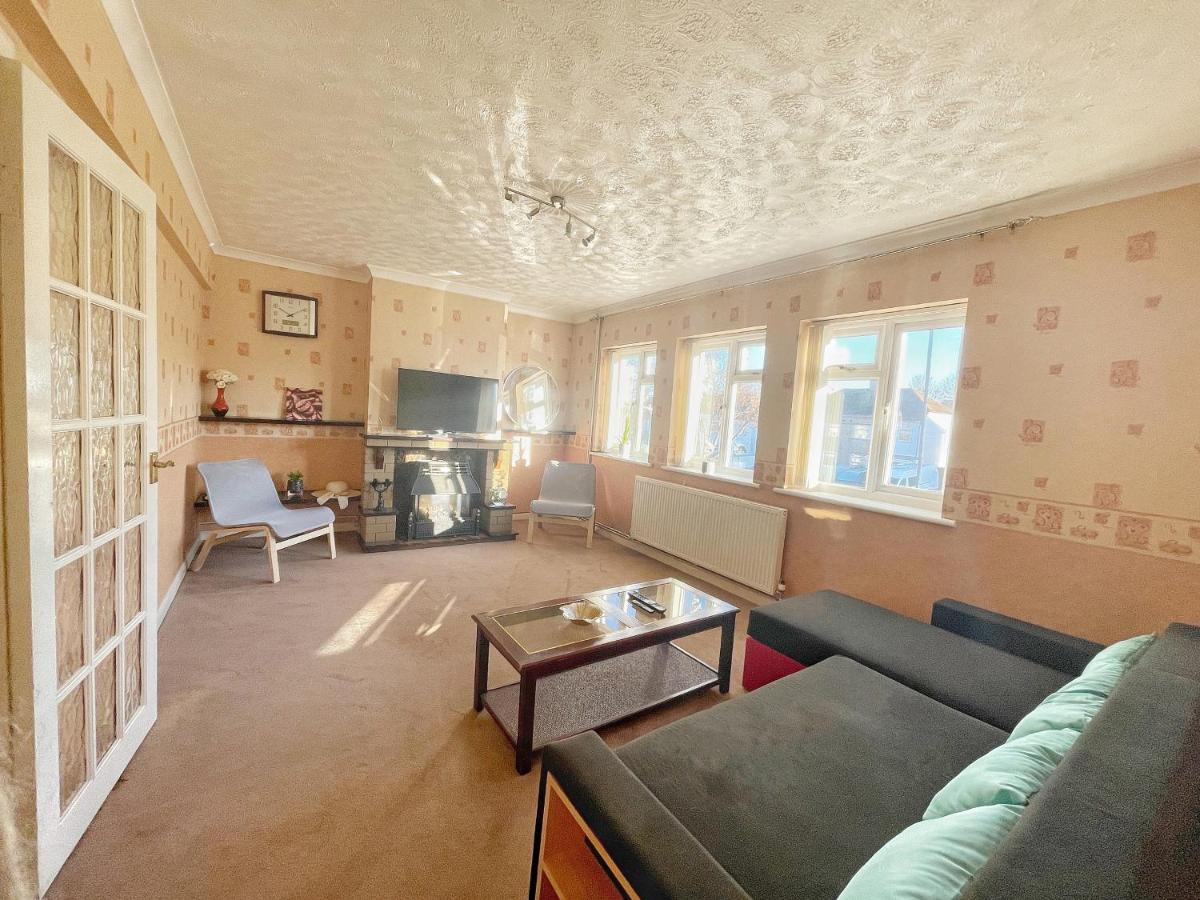 グレーブゼンド3 Bed Duplex Flat, Free Wifi & Netflix, Ideal For Contractorsアパートメント エクステリア 写真