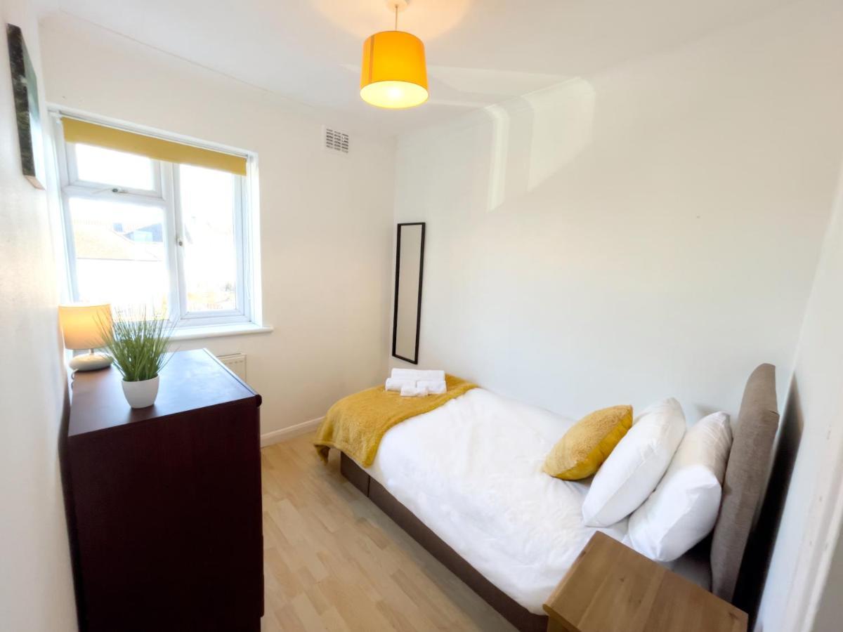 グレーブゼンド3 Bed Duplex Flat, Free Wifi & Netflix, Ideal For Contractorsアパートメント エクステリア 写真